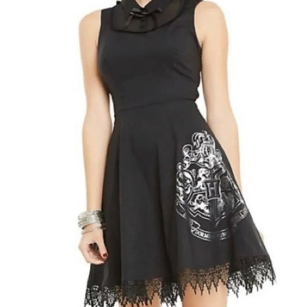 NWT Harry Potter Hogwarts dress L from hot topic